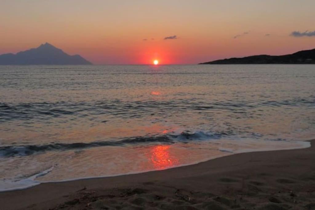 Traditionelles Appartement Athos Shadow Am Meer Paralia Sikias Εξωτερικό φωτογραφία